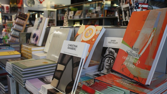 museum-shopping-featured