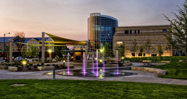 BlueEarthPlaza-copyright-Rod-Mikinski