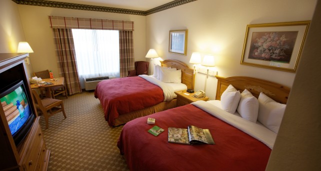 Lancaster-Inn-and-Suites-14