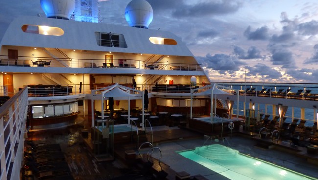 seabourn-odyssey-by-bob-hoelscher