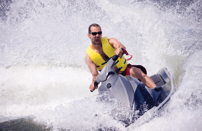 Ride a wave of fun with Laughlin water activities!