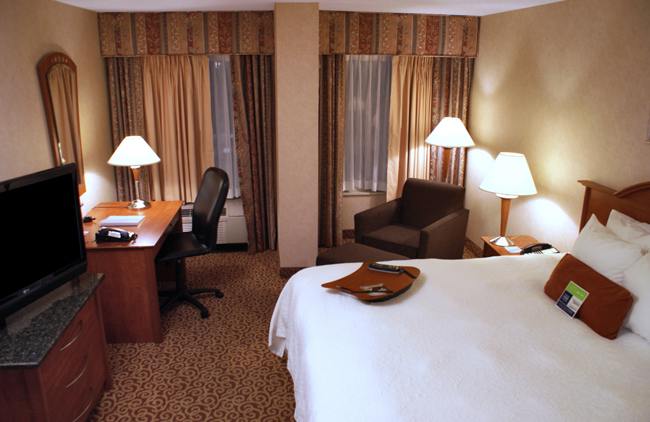 Hampton Inn & Suites Columbus Downtown is located across from the Greater Columbus Convention Center. Indoor pool, in-room coffee, motorcoach parking nearby. Complimentary breakfast and Internet access.