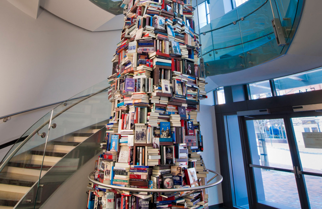 The 34-foot tower of books about Abraham Lincoln at the Center for Education and Leadership. Photo © Maxwell MacKenize.