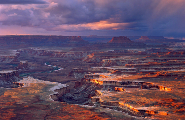 View of Canyonlands National Park from the Green River Overlook, by Tom Till, courtesy NPS
