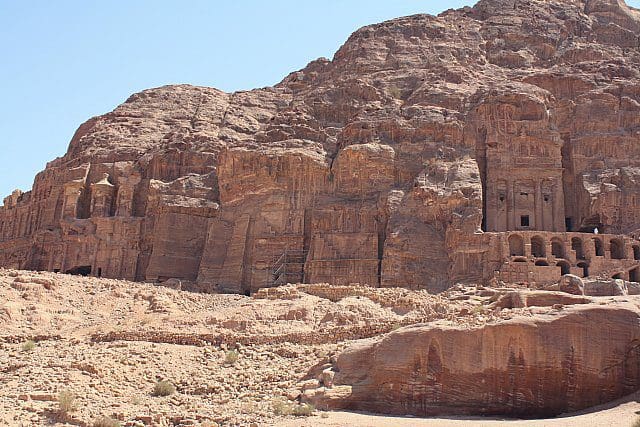 petra 4